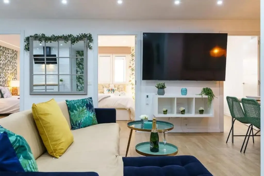 Bonito Apartamento A Pocos Minutos Del Centro Cla Malaga Apartment